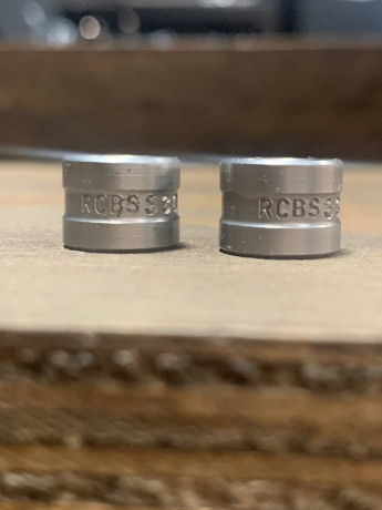 Vendo 2 Bushing de RCBS cal 30 - 330 y 331
30€ 01