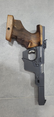 Hola a todos,
Pongo a la venta una de las pistolas más icónicas, precisas e indestructibles del tiro olímpico: 02