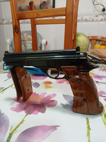 Por si fuera de vuestro interés un compañero pone a la venta esta Astra TS, 22LR, guiada en A, comprada 01