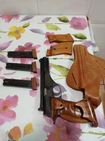 Por si fuera de vuestro interés un compañero pone a la venta esta Astra TS, 22LR, guiada en A, comprada 21