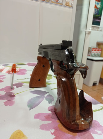 Por si fuera de vuestro interés un compañero pone a la venta esta Astra TS, 22LR, guiada en A, comprada 20
