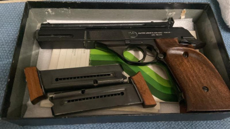 Pues vendo mi cuidada ASTRA TS22, en muy, muy buen estado. 

Incluyo.
Arma Astra TS22 6”
2 cargadores 160
