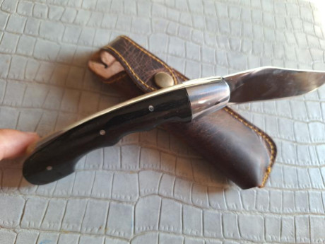 Buenas tardes compañeros,

Pongo a la venta estos cuchillos y navajas en perfecto estado

Portes dentro 90