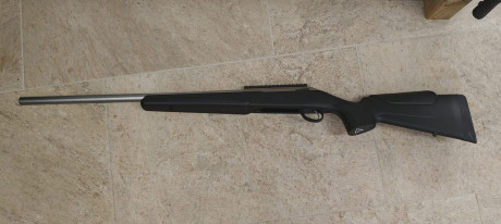 Vendo Rifle Tikka T3x completamente nuevo. 3 disparos tiene. Calibre 300 WSM (Winchester Short Magnum), 02