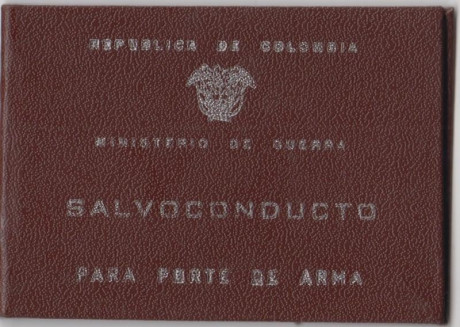  EN RECUERDO Y HOMENAJE A LOS QUE YA NO ESTÁN. 

Si pones en  GOOGLE    PASAPORTES EN LA MEMORIA   da 90