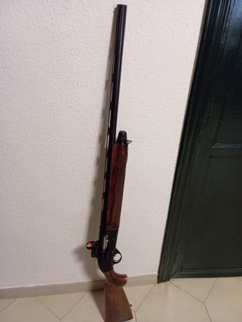 se vende beretta al391urika2 en perfecto estado, currada del monte pero muy pocos tiros,está en Huelva, 02