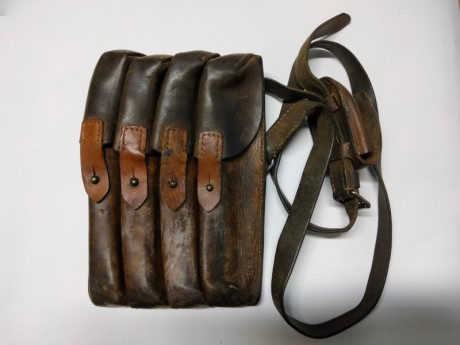 Vendo varios articulos de militaria

Un portacargador de cuero para el subfusil Yugoslavo M56 , con alojamiento 00