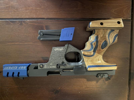 Vendo Pistola Walther GSP EXPERT Calibre 32 con muy poco uso, con su maletín original y dos cargadores. 00