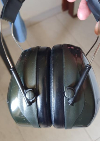 Cascos protectores para Tiro Peltor Optime II de 3M en color verde.
- Modelo: Optime II
- Marca: 3M Peltor
- 02