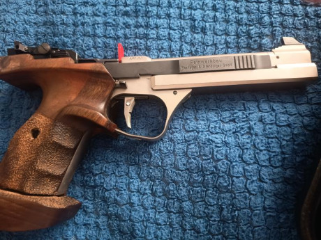 Se vende pistola Feinwerkbau AW93. Pistola ideal para la práctica de modalidades como pistola estándar, 01