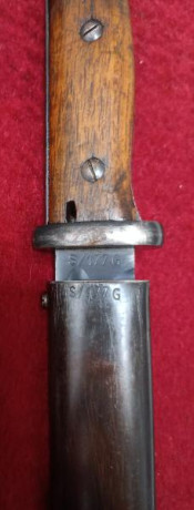 Bayoneta para Mauser K98 de 1935 con su vaina coincidente.

Fabricante: Ernst Pack & Söhne. Conocida 02
