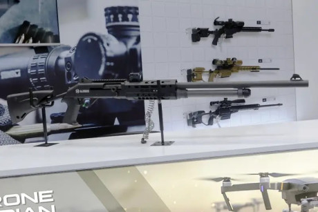 Buenas tardes.

¿Hay algún arma estandarizada o recomendada para el soldado del ejército de Tierra contra 92