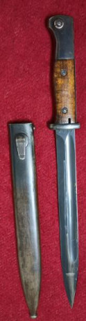 Se vende bayoneta para K98 fabricada en 1935, año de creación de la Wehrmacht. Con su vaina a juego numerada 01