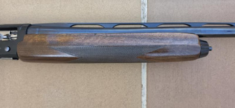 Se vende esta escopeta, antigua, pero repasada por armero y funcionando a la perfección. 71 cm. de cañón, 31