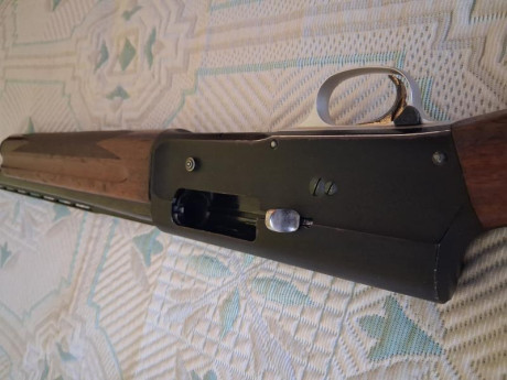 Por exceso de armas vendo esta Browning A5 12/70.
Cañon de 70cm.
Esta muy bien cuidada y mantenida.
Ahora 42