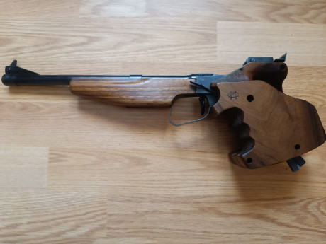 Se vende pistola  Toz 35 M para modalidad libre, en perfecto estado muy cuidada. Cacha Morini Talla M. 01
