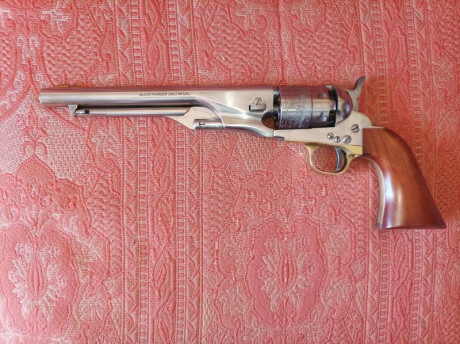 Buenas a todos.
Vendo revolver Pietta Colt 1860 Army Old Silver.
El revólver lo compré nuevo hace dos 30
