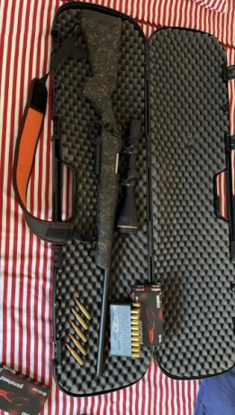 Vendo rifle Bergara stoke 308 con menos de un año rifle impuluto se vende con el maletín la correa y 9 00