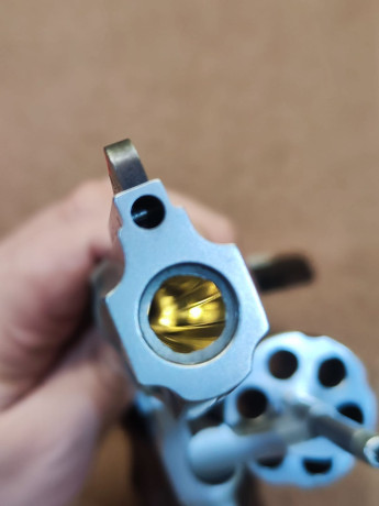 En venta Revólver Smith & Wesson 686 SSR 4" - 357 Mag.sin apenas uso, está como nuevo.
Incluye 00