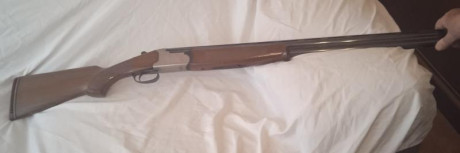 Un amigo mío, anciano y enfermo y que deja la caza y el tiro, me dice que le  ponga el siguiente anuncio:
Se 02