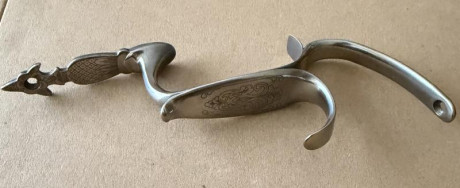 Guardamano para la pistola Le Page. (Pedersoli)
Nuevo a estrenar.
precio: 100€
porte peninsula incluido
se 01