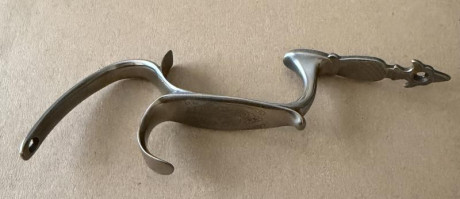 Guardamano para la pistola Le Page. (Pedersoli)
Nuevo a estrenar.
precio: 100€
porte peninsula incluido
se 00