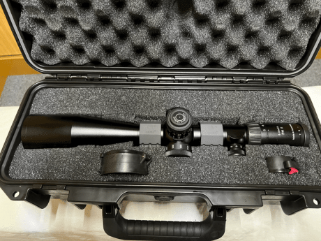 OFERTA POR DOS SEMANAS

VENDO SAKO TRG42 CON VISOR SCHMIT & BENDER 5-25X56 PMII CON FIJACIONES ARMS 00