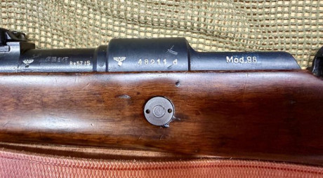 Vendo fusil Mauser Kar98k de 1944, fabricado en la factoría de Mauser-Werke en Obendorf. Es de captura 00