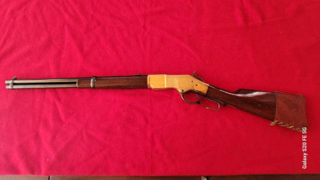 En venta Uberti 44 40 1866, en en un estado excelente, 750 eurillos más envío, está guiado en D, mi intervención 01