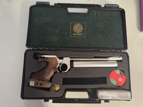 Se vende STEYR LP2  Es de febrero del 2026, tiene 10 entrenamientos y 3 tiradas contadas, demostrable 02
