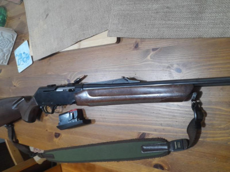 Un amigo vende este arma.
Tiene minimo uso con muy pocos disparos, aunque si tiene algunas marcas propias 00