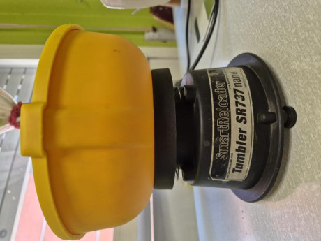Limpiando rincones. Vendo tumbler SmartReloader, con muy poco uso, esta seminuevo. 50 euros mas envio. 00