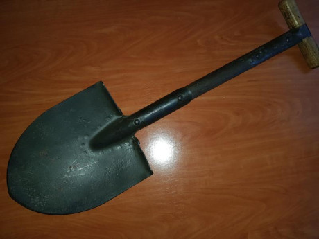 Pala U.S. M1910, fechada 1941
. Va con una funda. 100€. Está en Barcelona, envio por inpost aparte. 01