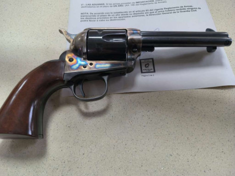 SE VENDE REVOLVER UBERTI CATTLEMAN 1873
EN CALIBRE .357 MAGNUM.
ESTADO DE CONSERVACIÓN MUY BUENO TAL Y 01