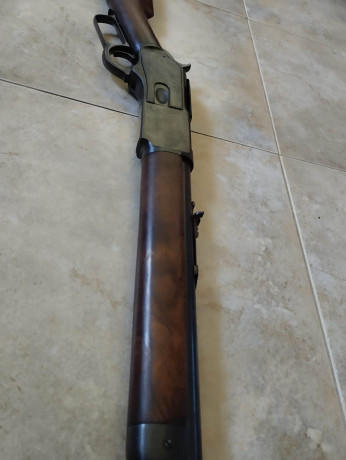 Arma original, guiada en AE, con certificado de BOPE.
Madera en perfecto estado. Fue re pavonado en algún 12
