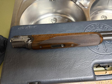 Vendo Beretta 682 Gold Trap con cañón de 76 cm y chokes fijos  IM y Full. Culata a medida de zurdos realizada 20