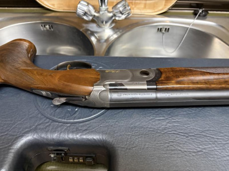 Vendo Beretta 682 Gold Trap con cañón de 76 cm y chokes fijos  IM y Full. Culata a medida de zurdos realizada 30