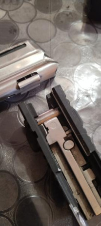 Hola pues después de sacar la F me he comprado una walther P22 target la versión con el contrapeso en 11