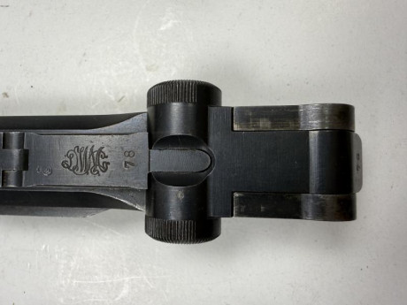 En venta Luger P08 de Artillería, fabricada por DWM en 1917. Todos sus números son coincidentes incluidas 11