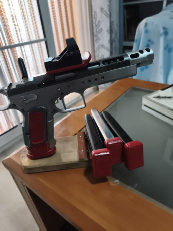 Vendo tamfoglio gold custom 38 super auto para modalidad open, tres cargadores, visor Toni sistem 6 moas 03