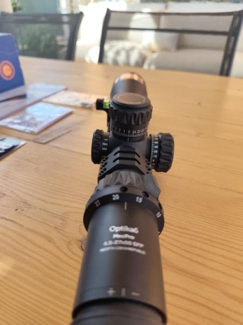 Vendo visor Meopta optika 6 4,5-27x50.
Tubo de 30, retícula zplex en segundo plano focal.
Torretas con 12