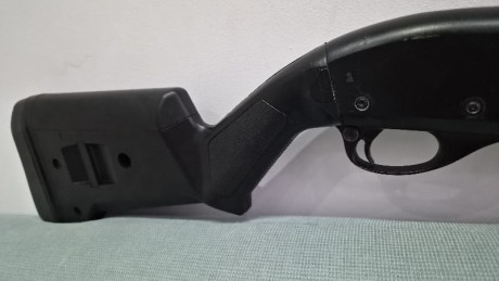 Vendo escopeta de corredera Rem870 Wingmaster recortada al mínimo legal, homologada, con muebles magpul.
Funcionando 11