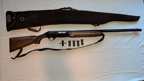 Hola a tod@s, VENDO Escopeta Benelli premium superligera calibre 12.

Además se incluye:

– 5 polichoques 00