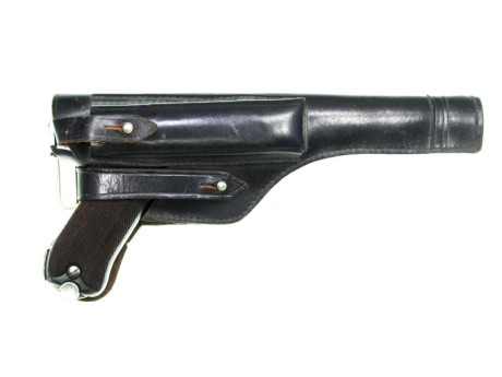 Curiosa he interesante funda de piel para   Pistola Luger LP-08 Artilleria  

Si bien no es la original 01