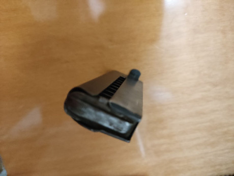 Vendo cargador para pistola  Astra  modelo  300 .
En buen estado.
Marcado con el logo de Astra.

 Precio 02