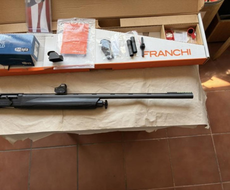 Disponible semiautomática Franchi Affinity 3 con polichoques con punto de mira fluorescente ESSYHIT, con 01