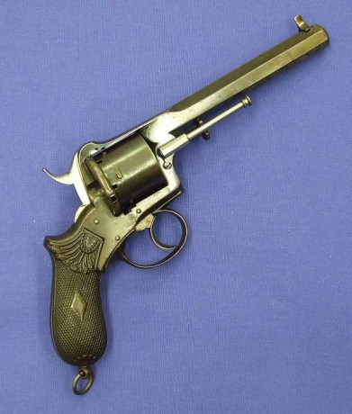 Voy a colocar unas fotos de un arma larga alemana de llave de mecha del siglo XVI. 50