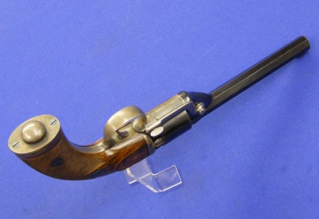 Voy a colocar unas fotos de un arma larga alemana de llave de mecha del siglo XVI. 152