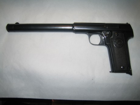Hola,he abierto este hilo para que todos aquellos que tengais armas Españolas,podais lucirlas aqui con 00
