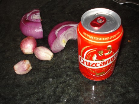 Queridos amigos: ante las expectación :8 causada por el desayuno que me he pegado esta mañana, el cual 70